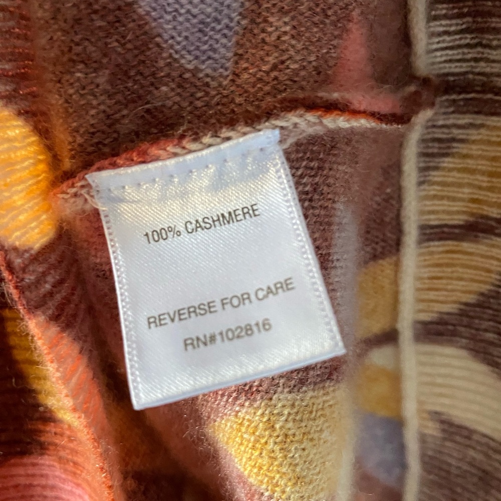 Garnet Hill Cashmere V Neck Sweater in Rich Fall Colors Size Medium - Picture 7 of 8